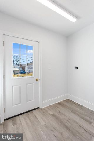 3 SPRENKLE AVE, Hanover, PA 17331