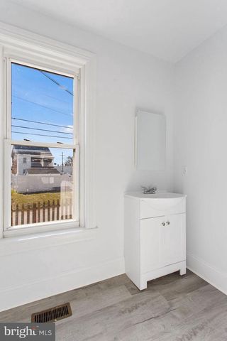 3 SPRENKLE AVE, Hanover, PA 17331