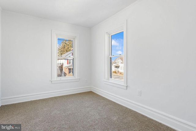 3 SPRENKLE AVE, Hanover, PA 17331