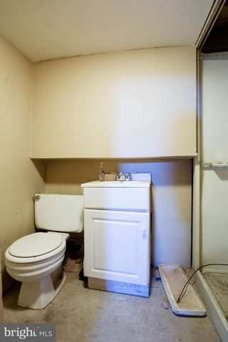 3 SPRENKLE AVE, Hanover, PA 17331