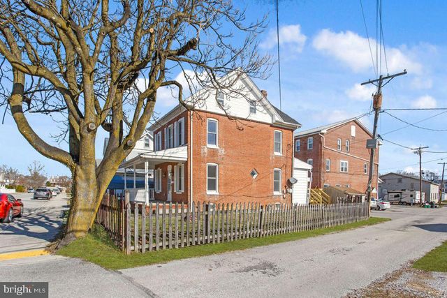 3 SPRENKLE AVE, Hanover, PA 17331