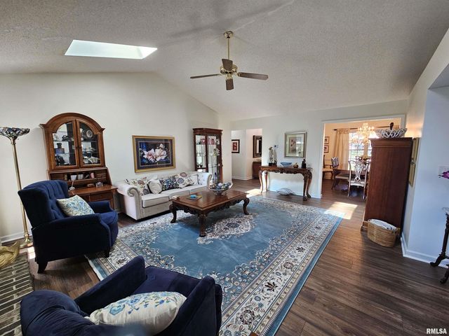 3517 VICTORIA Avenue, Mt Vernon, IL 62864