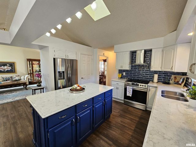 3517 VICTORIA Avenue, Mt Vernon, IL 62864