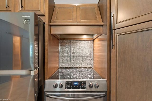 3126 Woodpoint Street, Jamestown, NC 27282