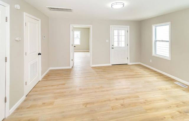 217 E Oregon Street, Evansville, IN 47711