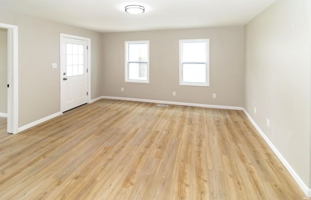 217 E Oregon Street, Evansville, IN 47711