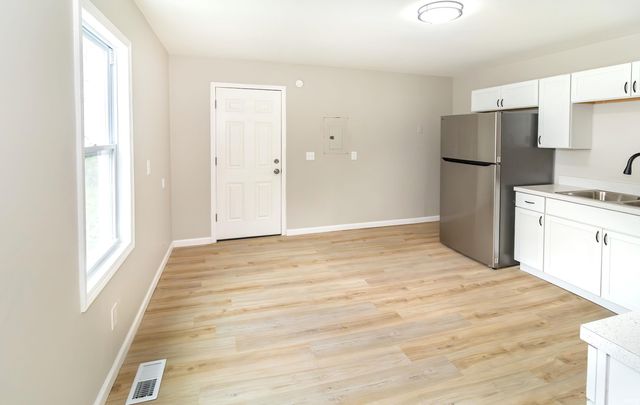 217 E Oregon Street, Evansville, IN 47711