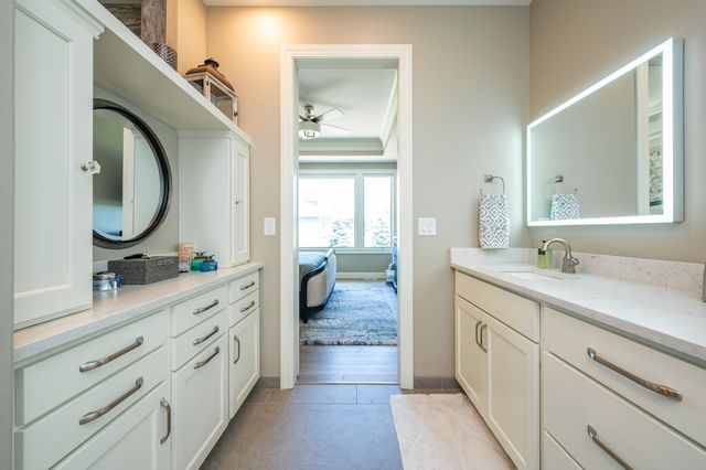 2315 14th Street SW, Altoona, IA 50009