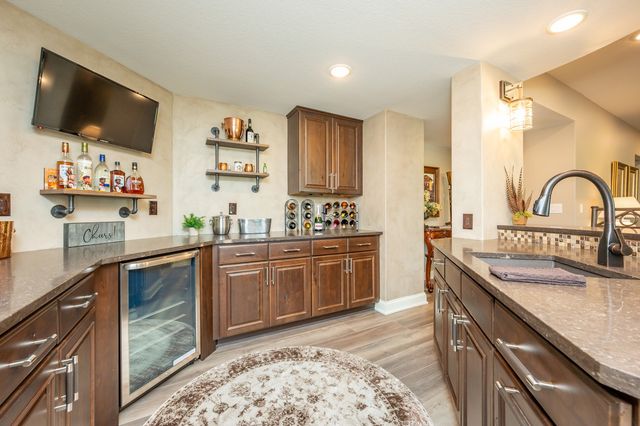 2315 14th Street SW, Altoona, IA 50009