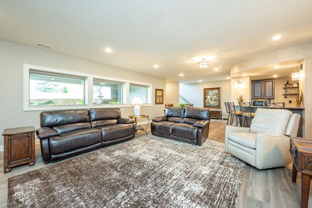 2315 14th Street SW, Altoona, IA 50009