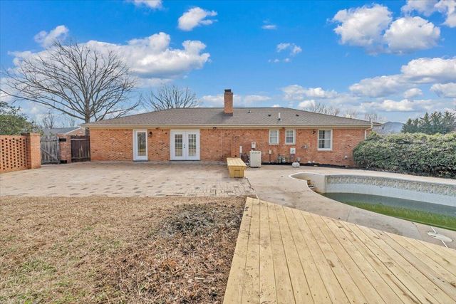 971 Stonegate DR, Salem, VA 24153