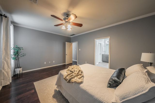 5516 Dunn Hill Drive, Fort Worth, TX 76137