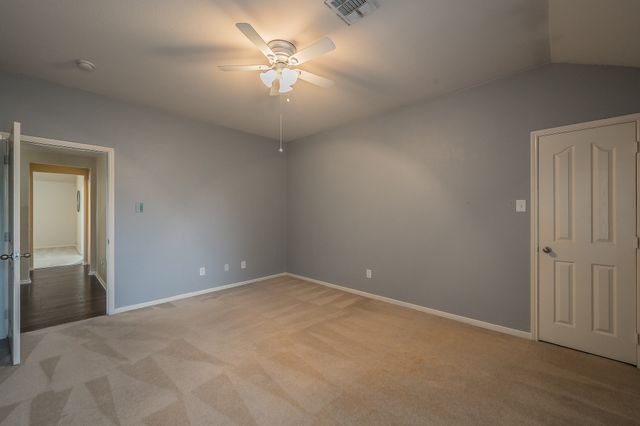 5516 Dunn Hill Drive, Fort Worth, TX 76137