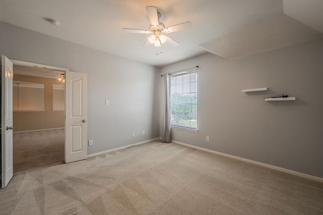 5516 Dunn Hill Drive, Fort Worth, TX 76137
