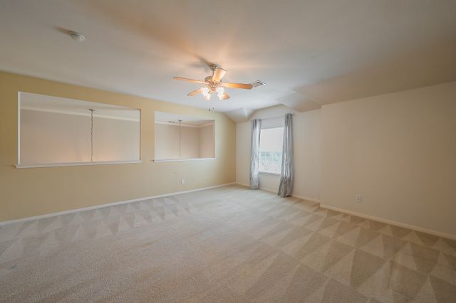 5516 Dunn Hill Drive, Fort Worth, TX 76137