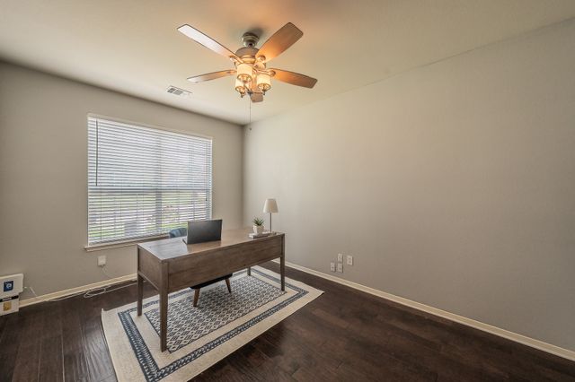5516 Dunn Hill Drive, Fort Worth, TX 76137