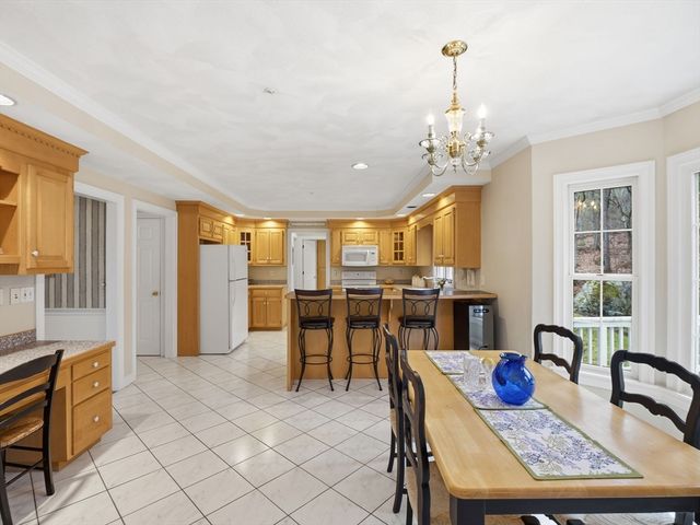 51 Colonial Ave, North Andover, MA 01845