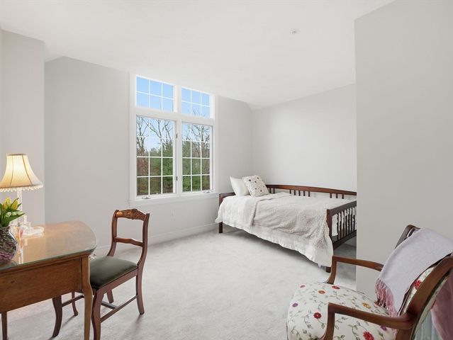 51 Colonial Ave, North Andover, MA 01845