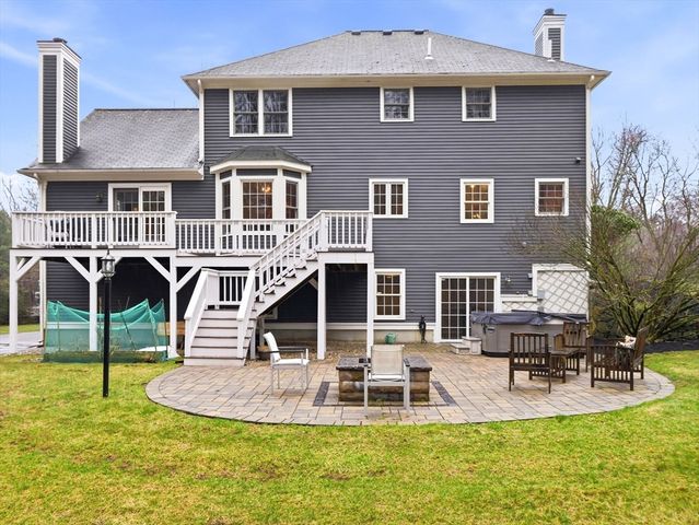 51 Colonial Ave, North Andover, MA 01845