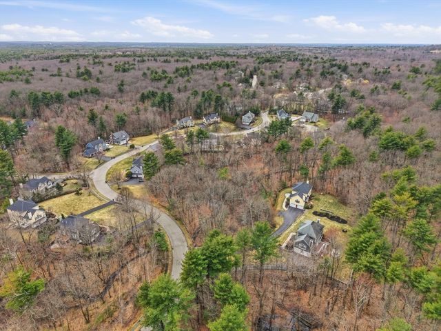 51 Colonial Ave, North Andover, MA 01845