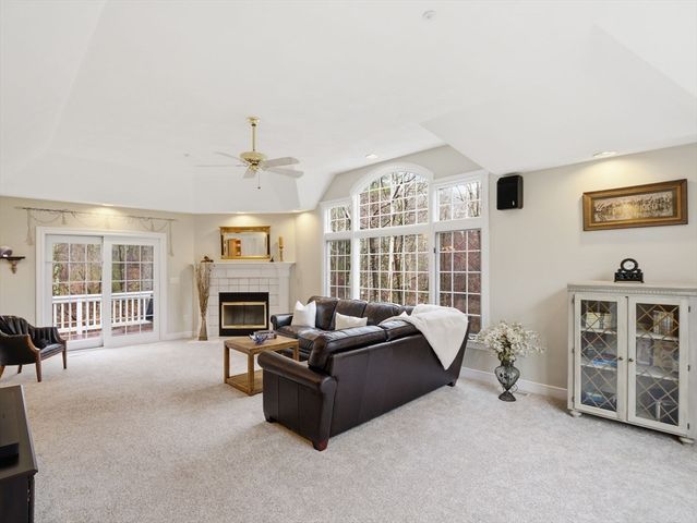 51 Colonial Ave, North Andover, MA 01845