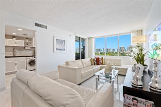 17890 W Dixie Hwy 603, North Miami Beach, FL 33160