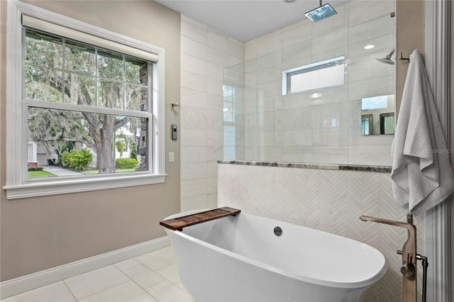 5016 W EVELYN DRIVE, Tampa, FL 33609