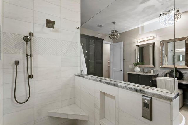 5016 W EVELYN DRIVE, Tampa, FL 33609