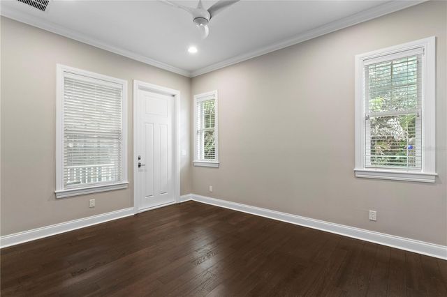 5016 W EVELYN DRIVE, Tampa, FL 33609