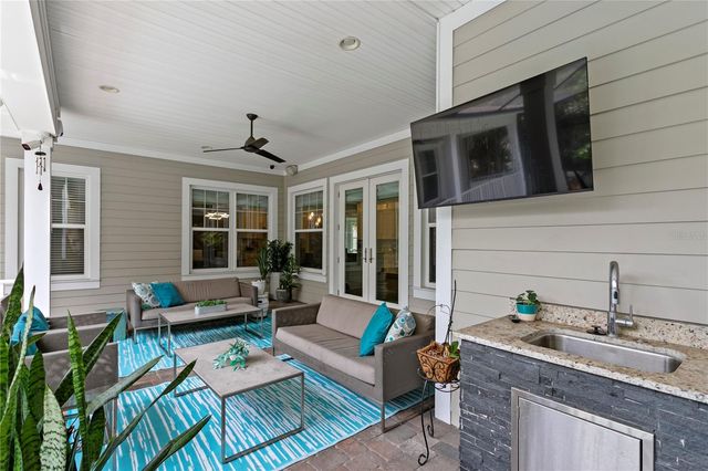 5016 W EVELYN DRIVE, Tampa, FL 33609
