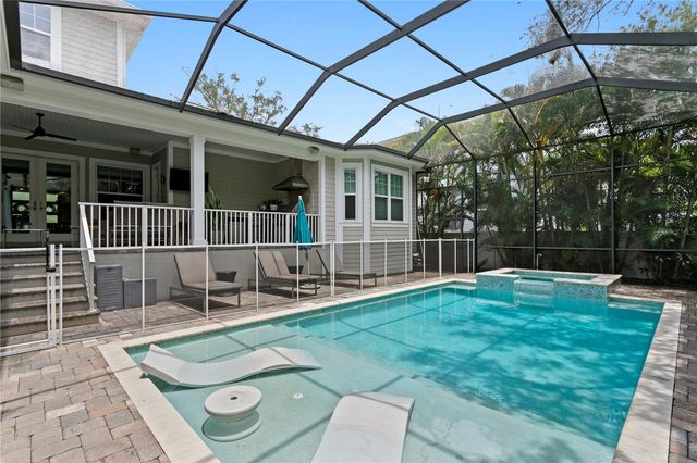 5016 W EVELYN DRIVE, Tampa, FL 33609