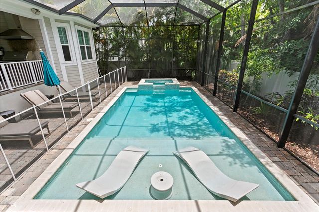5016 W EVELYN DRIVE, Tampa, FL 33609