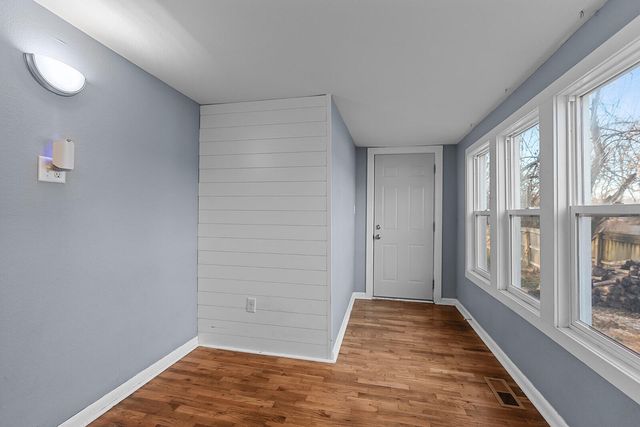 1050 E Locust Street, Springfield, MO 65803