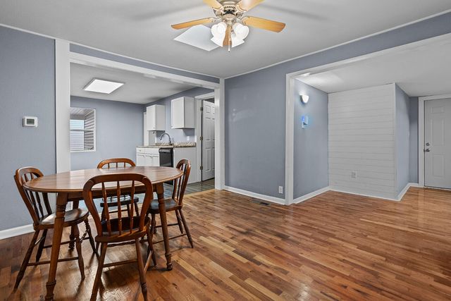 1050 E Locust Street, Springfield, MO 65803