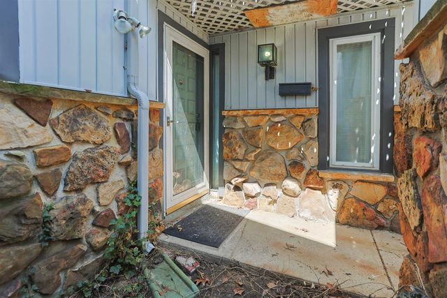 18133 Stoneridge St Apt C, South Bend, IN 46637