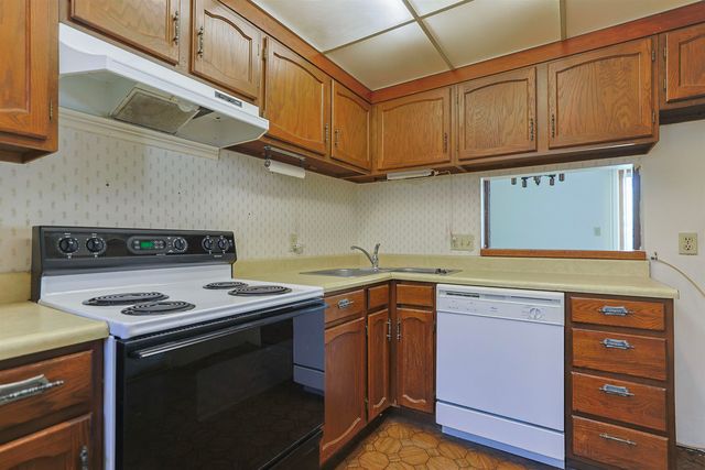 18133 Stoneridge St Apt C, South Bend, IN 46637