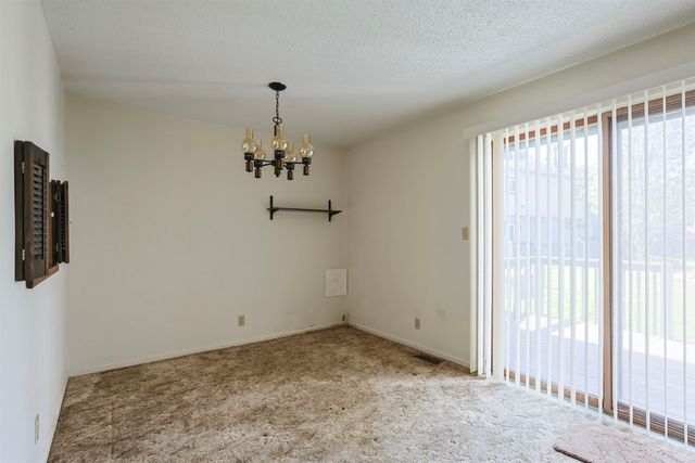 18133 Stoneridge St Apt C, South Bend, IN 46637