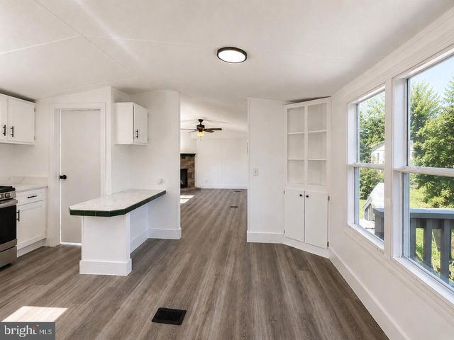 114 BERTS DR, Lothian, MD 20711