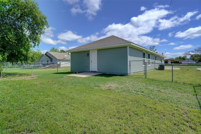 3324 Willing Avenue, Fort Worth, TX 76110