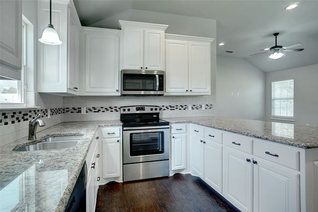 3324 Willing Avenue, Fort Worth, TX 76110