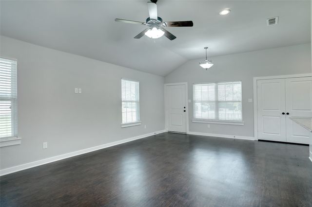 3324 Willing Avenue, Fort Worth, TX 76110