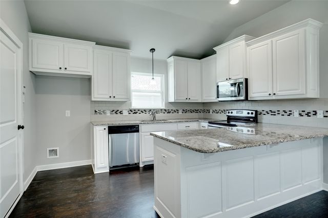 3324 Willing Avenue, Fort Worth, TX 76110