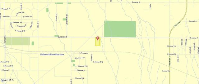 E Avenue T, Sun Village, CA 93543