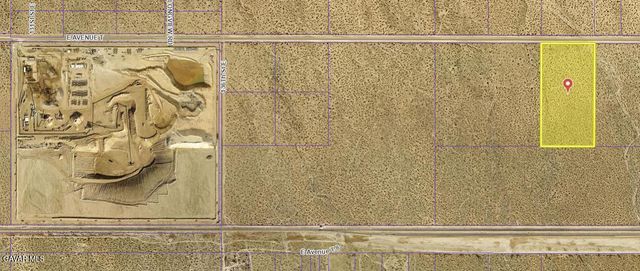 E Avenue T, Sun Village, CA 93543