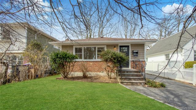 37 Decatur Street, Roosevelt, NY 11575