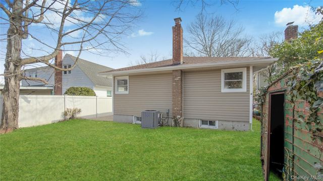 37 Decatur Street, Roosevelt, NY 11575