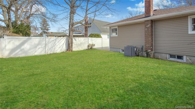 37 Decatur Street, Roosevelt, NY 11575