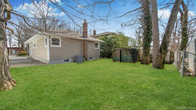 37 Decatur Street, Roosevelt, NY 11575