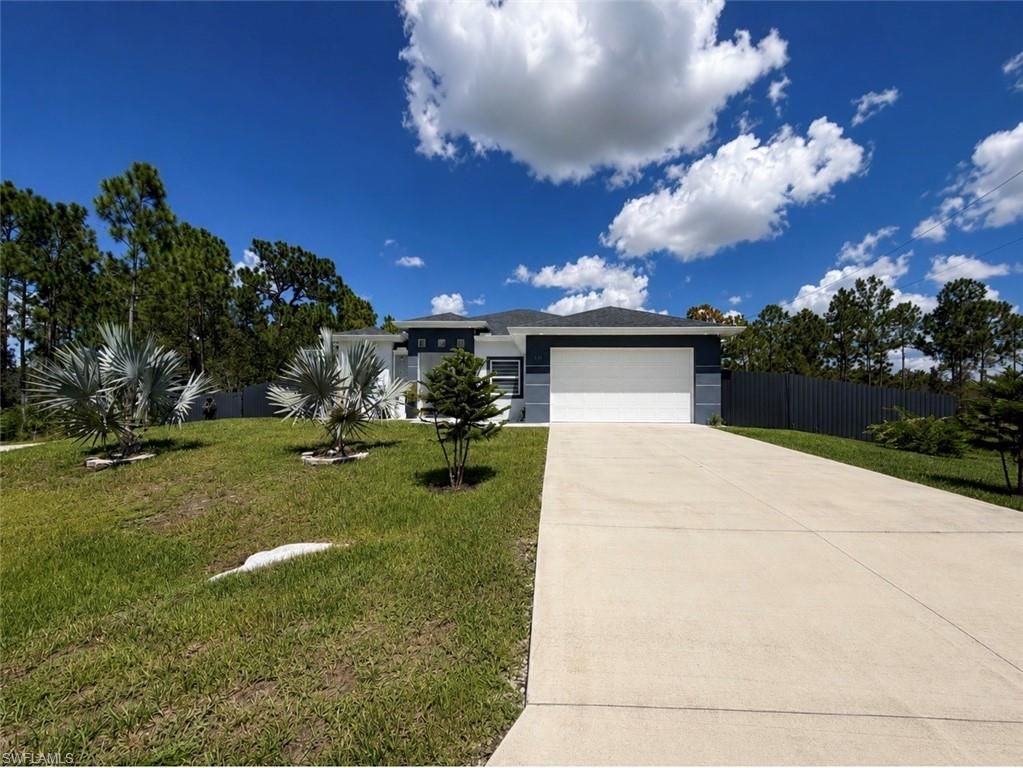 918 Dixie AVE, LEHIGH ACRES, FL 33972 — photo 4