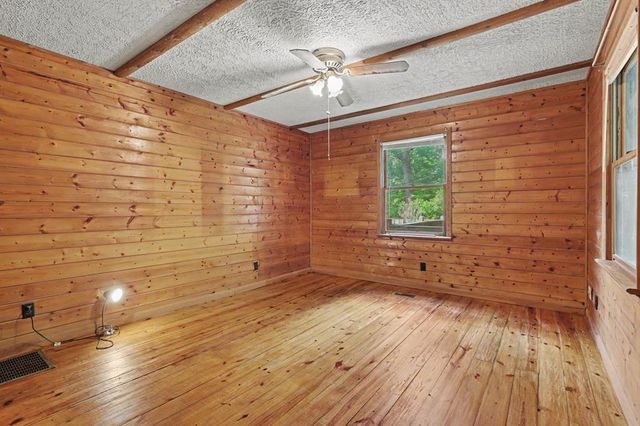 3477 Salem Road, Mineral Bluff, GA 30559